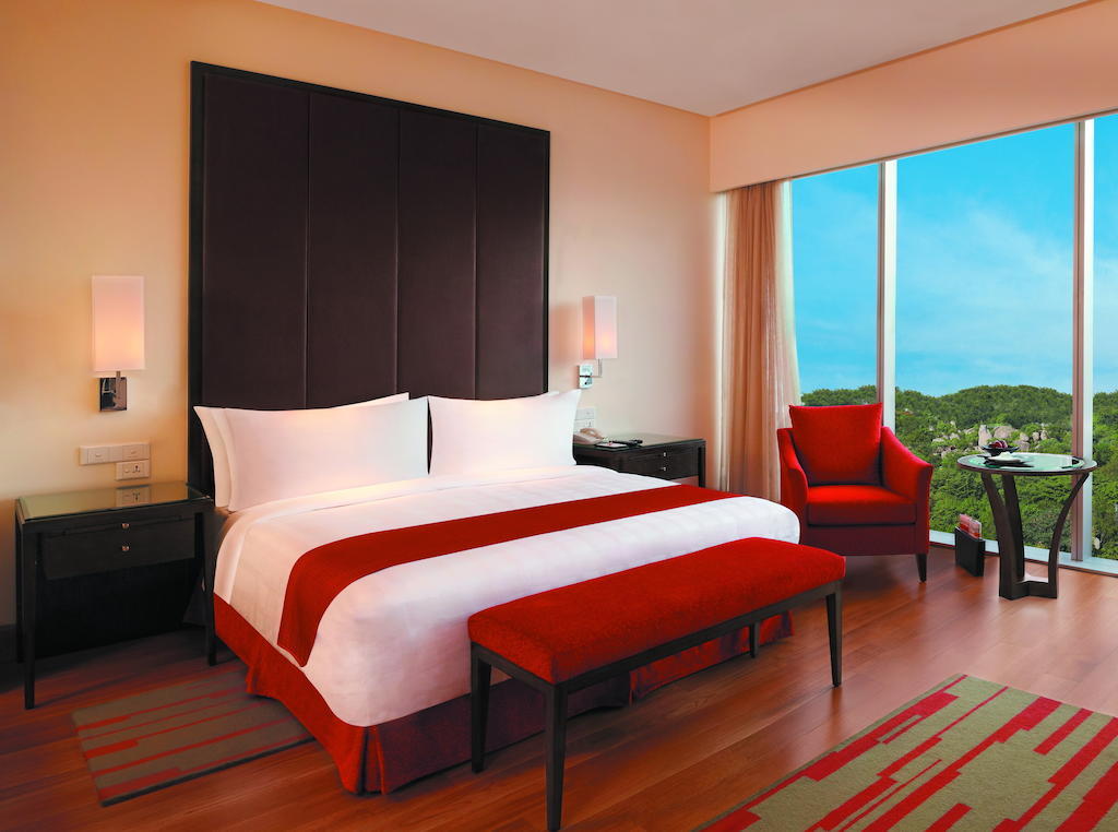 트라이덴트 하이더라바드 호텔 하이데라바드 객실 사진 A room at the Taj Bengal
