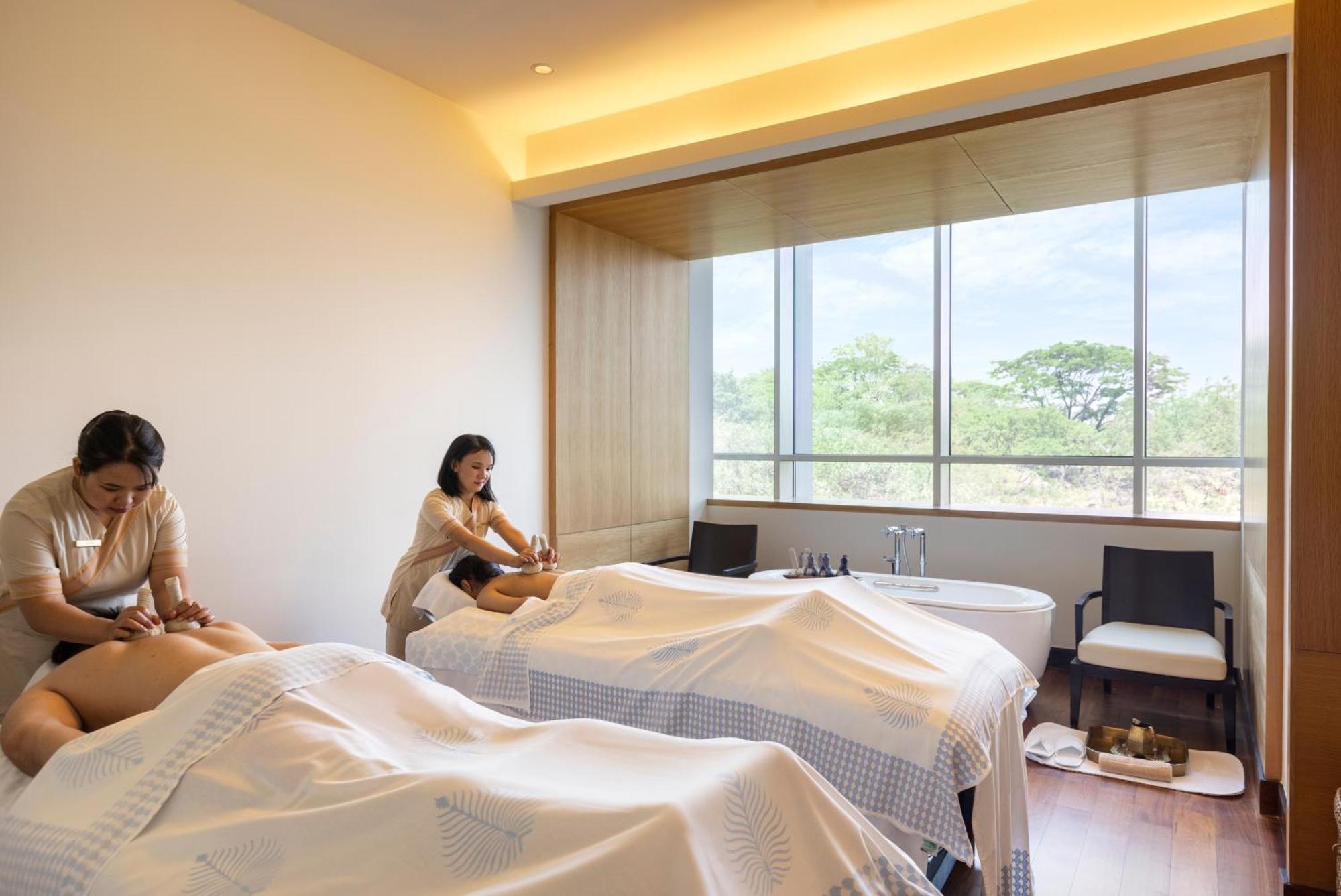 트라이덴트 하이더라바드 호텔 하이데라바드 외부 사진 A spa in Taiwan