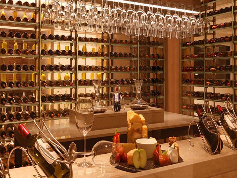 트라이덴트 하이더라바드 호텔 하이데라바드 외부 사진 Wine cellar at the Mandarin Oriental, Hong Kong