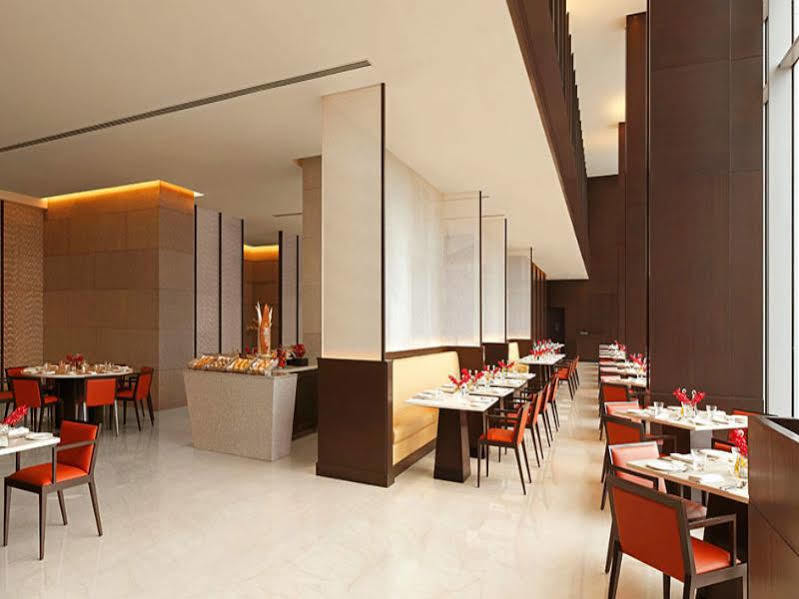 트라이덴트 하이더라바드 호텔 하이데라바드 외부 사진 The restaurant